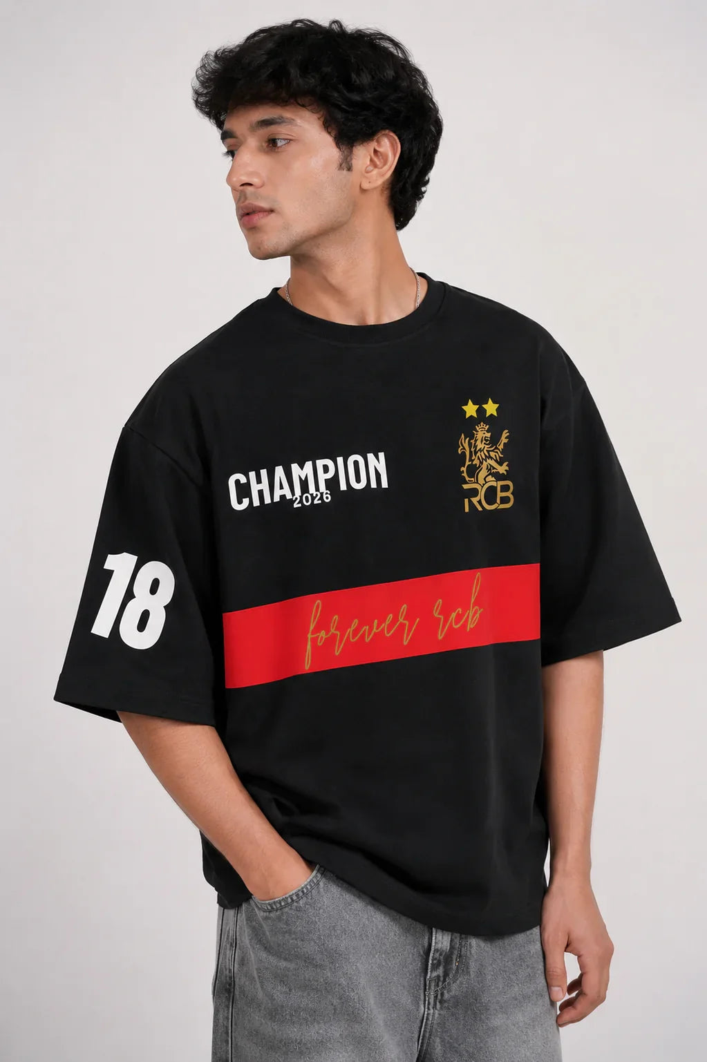 Champion Heritage Oversized T-Shirt – Black Edition