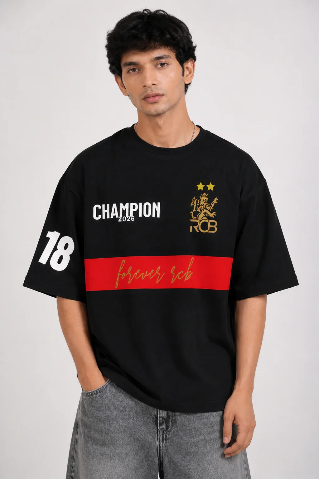 Champion Heritage Oversized T-Shirt – Black Edition